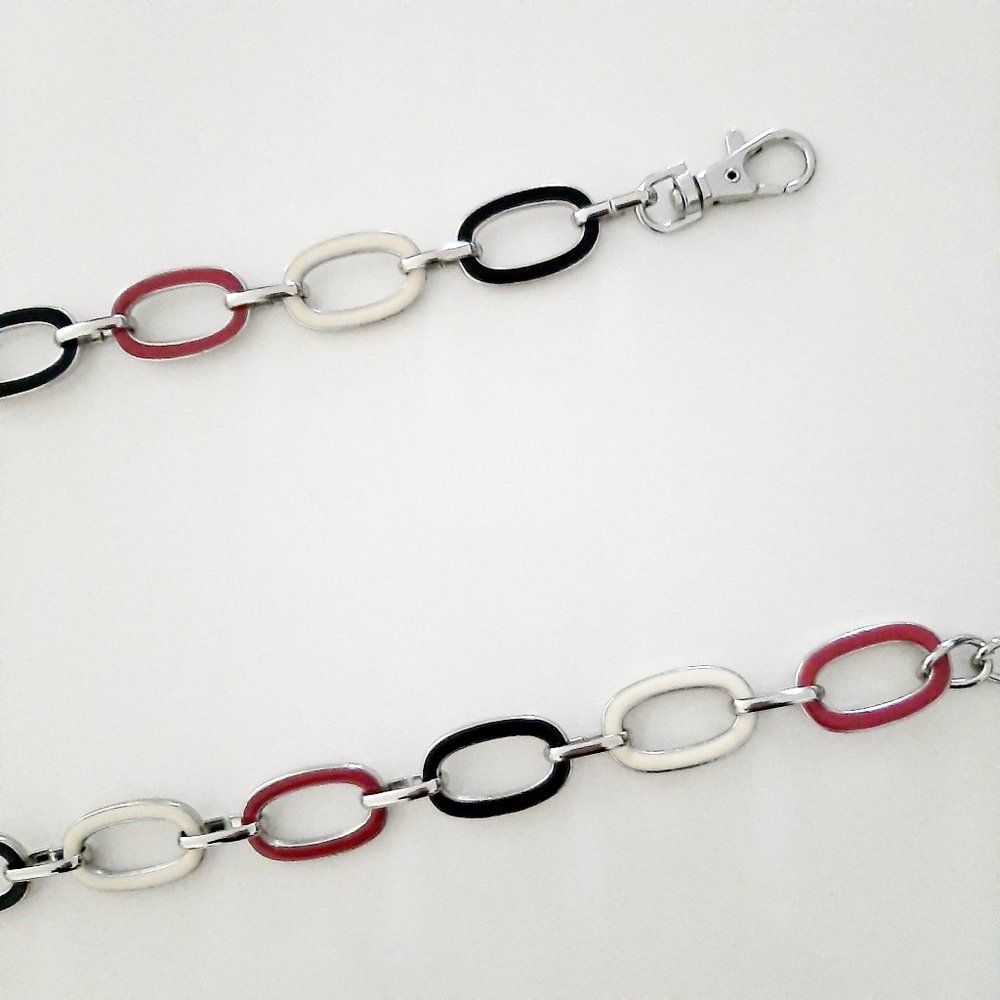 BRAND NEW Style & Co Chain Belt, Black/Red/Ivory Loops, Small/Medium (S/M) - Picture 2 of 3